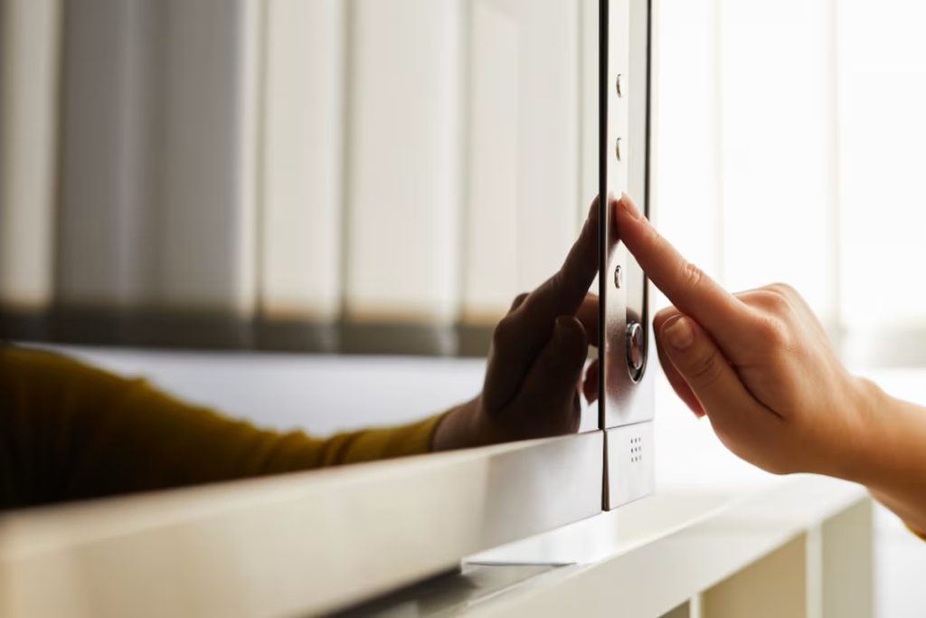 Poucos sabem: por que o micro-ondas tem um botão de 30 segundos