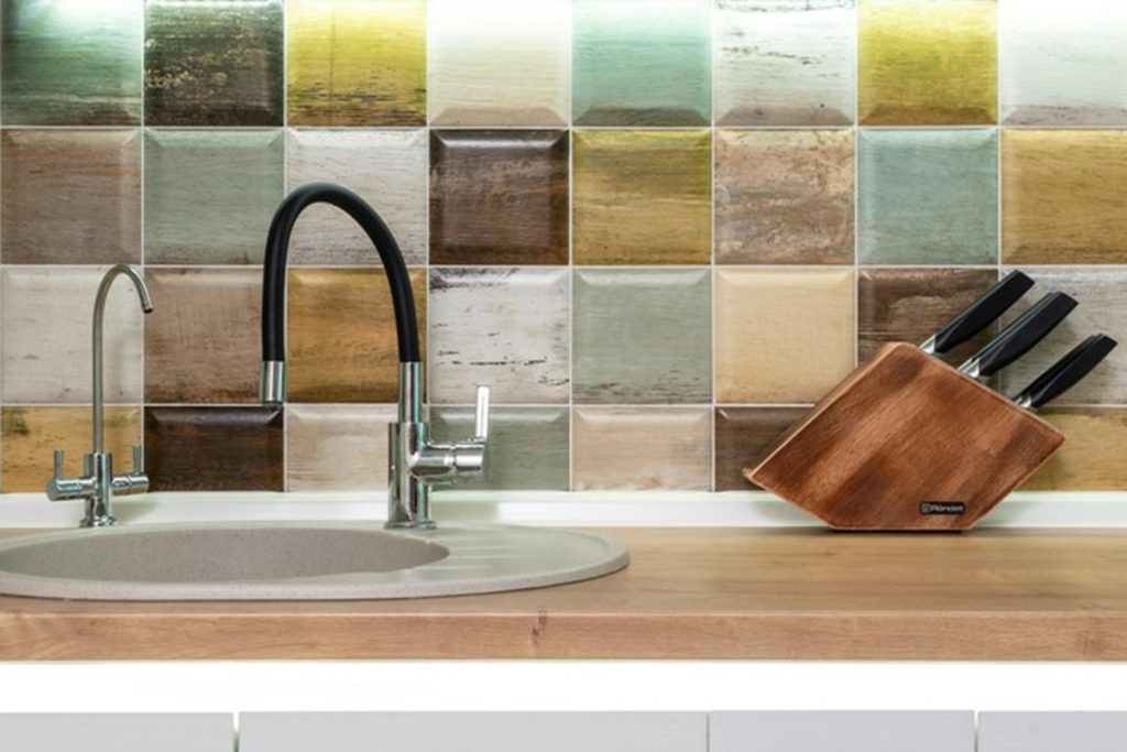 Adeus aos azulejos de sempre: a tendência na cozinha para 2026